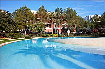 Imagen 1 Alquiler de piso con piscina en CALA VINYES (Calvià)