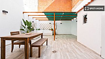 imagen Alquiler de piso con terraza en Santa Eulàlia (l'Hospitalet de Llobregat)