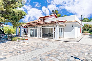 Foto Venta de casa con terraza en Vistahermosa (Alicante), Vistahermosa