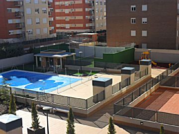 SAM_3302.JPG Alquiler de piso con piscina y terraza en Nuevo Hospital-Larache (Ciudad Real), URB. PISCINA, PADEL, INFANTILES
