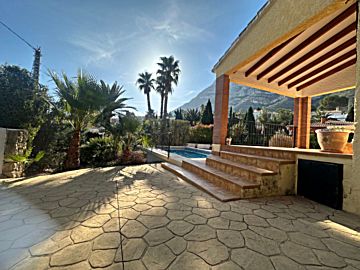 Imagen 1 Venta de casa con piscina en El Montgó (Dénia)