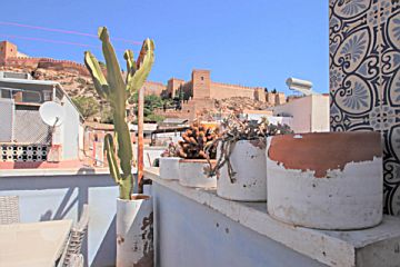 Foto Venta de casa con terraza en Centro (Almería), Almedina