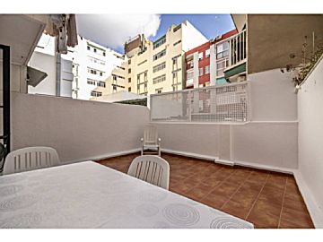 CG9562 Venta de piso con terraza en Malvarrosa (Valencia)