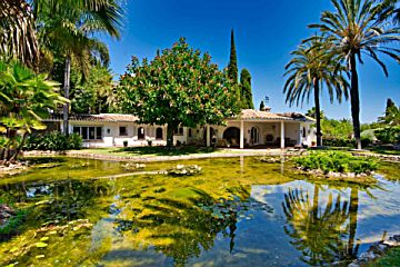 Imagen 1 Venta de casa con piscina en Lomas de Marbella Club-Puente Romano (Marbella (Municipio))