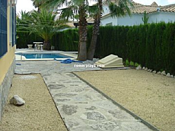 Imagen 1 Venta de casa con piscina en Oliva