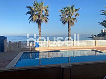  Venta de planta baja con piscina y terraza en La Manga del Mar Menor San Javier