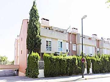 PROPISO_SAGRADA_27_001.jpg Venta de casa con piscina y terraza en Monzalbarba (Zaragoza)