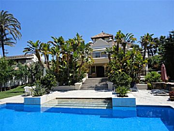 Imagen 1 Venta de casa con piscina en Elviria (Marbella (Municipio))