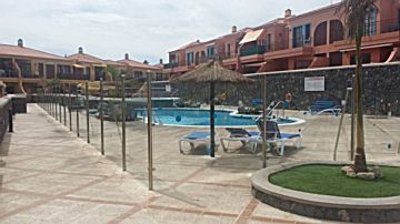 Foto Venta de piso con piscina y terraza en Las Galletas-Costa del Silencio (Arona), Costa del Silencio