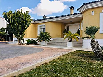 Foto Venta de casa con piscina y terraza en San Fulgencio, San Fulgencio
