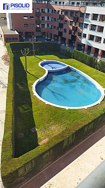 Foto Venta de ático con piscina y terraza en La Victoria (Valladolid), La Victoria