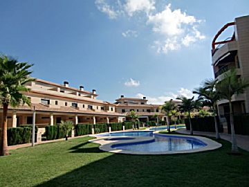 Outside pools.JPG Alquiler de piso con piscina y terraza en Jávea (Xàbia), Jardines del Gorgos