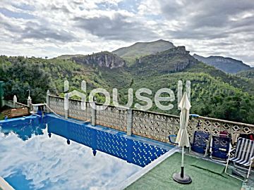  Venta de casas/chalet con piscina y terraza en Alzira