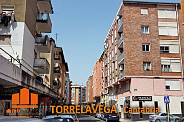 Foto 1 Venta de piso con terraza en Torrelavega