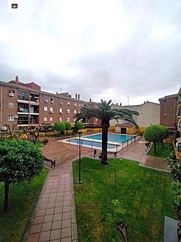 Foto Venta de piso con piscina y terraza en Córdoba Capital, Parque Azahara