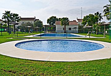 Foto Venta de casa con piscina y terraza en Sur (Jerez de la Frontera), campo de golf