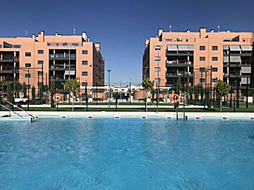 Piscina.jpg Venta de áticos con piscina y terraza en Montequinto (Dos Hermanas)