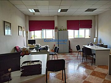Foto Venta de oficina en Montequinto (Dos Hermanas), Centro