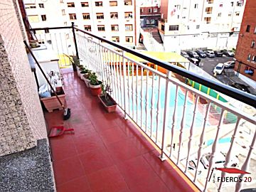  Venta de piso con terraza en Barakaldo