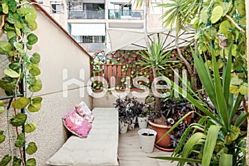  Venta de piso con terraza en Prosperitat (Barcelona)