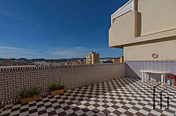 Foto Venta de ático con terraza en Centro (Fuengirola), Centro - Avda. de Mijas