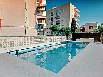 PISCINA3.jpg Alquiler de piso con piscina y terraza en Salou, EDIFICIO LERIMAR