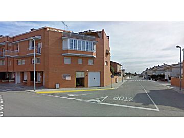 005039 Venta de casa con terraza en Torrefarrera
