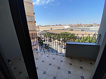  Venta de piso con terraza en San Blas (Alicante)