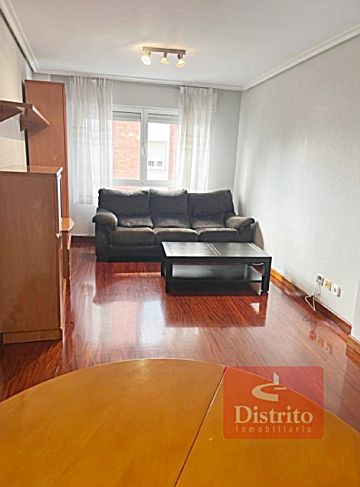 Imagen 2 Alquiler de piso en Puertochico (Santander)
