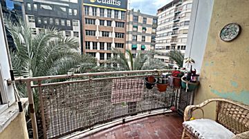  Venta de piso con terraza en Centro (Alicante)